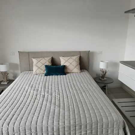 Apartament Thev